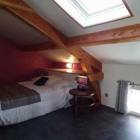 House La Maison De Valentine Vers (Lot)